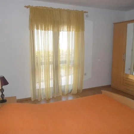 Daria Apartment *
